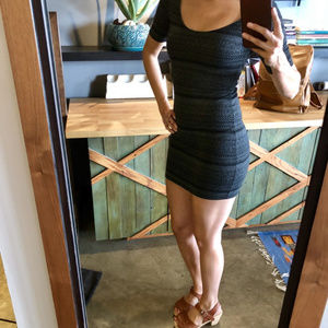 Xhilaration Patterned Body Con Short Sleeve Dress